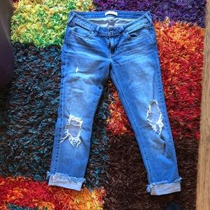 Hollister Distressed Hole Capris